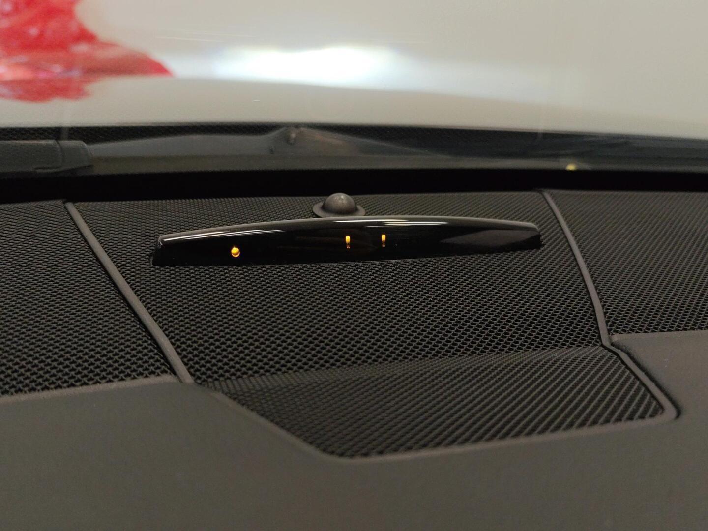 MERCEDES-BENZ E 2015