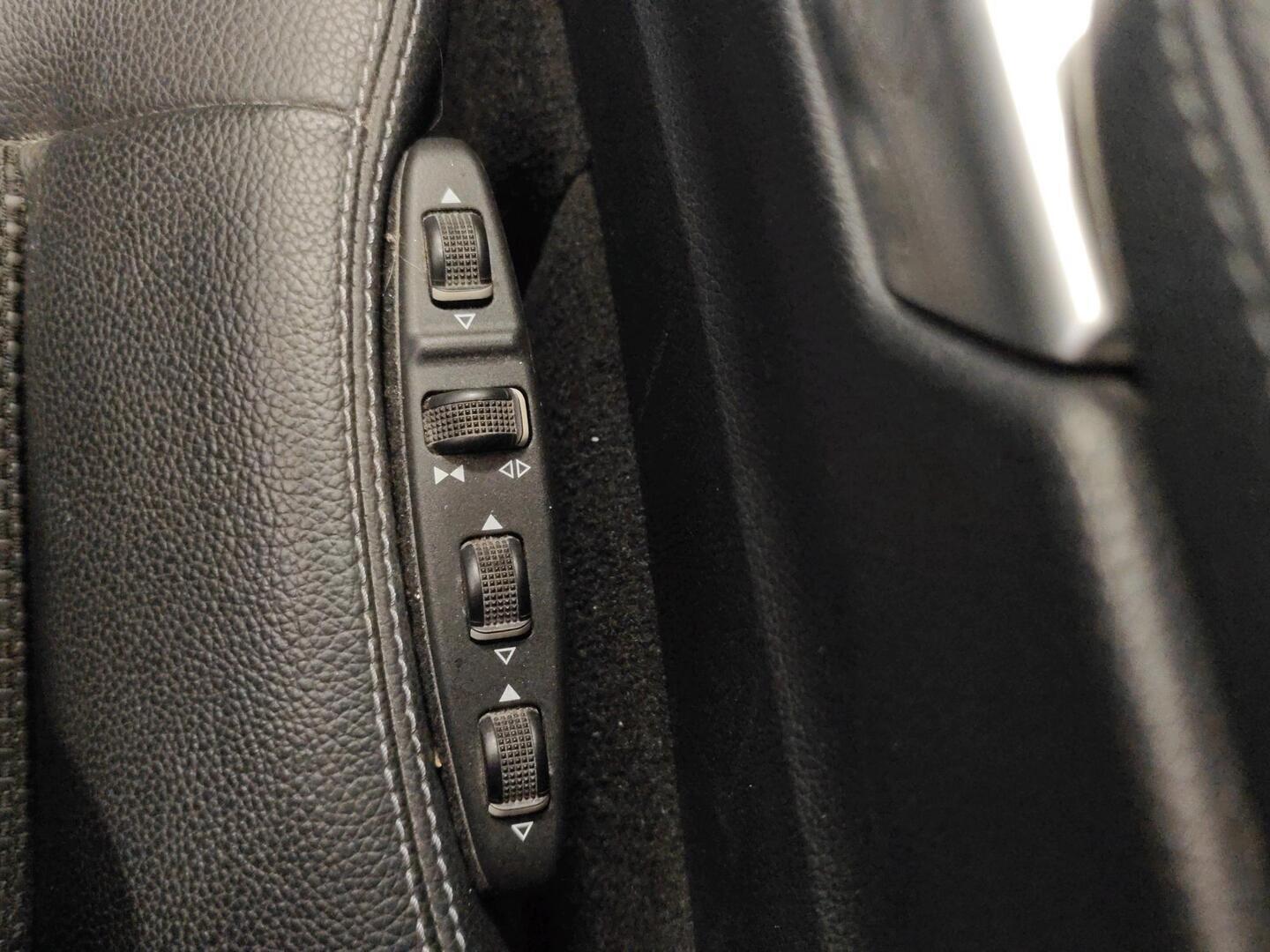 MERCEDES-BENZ E 2015