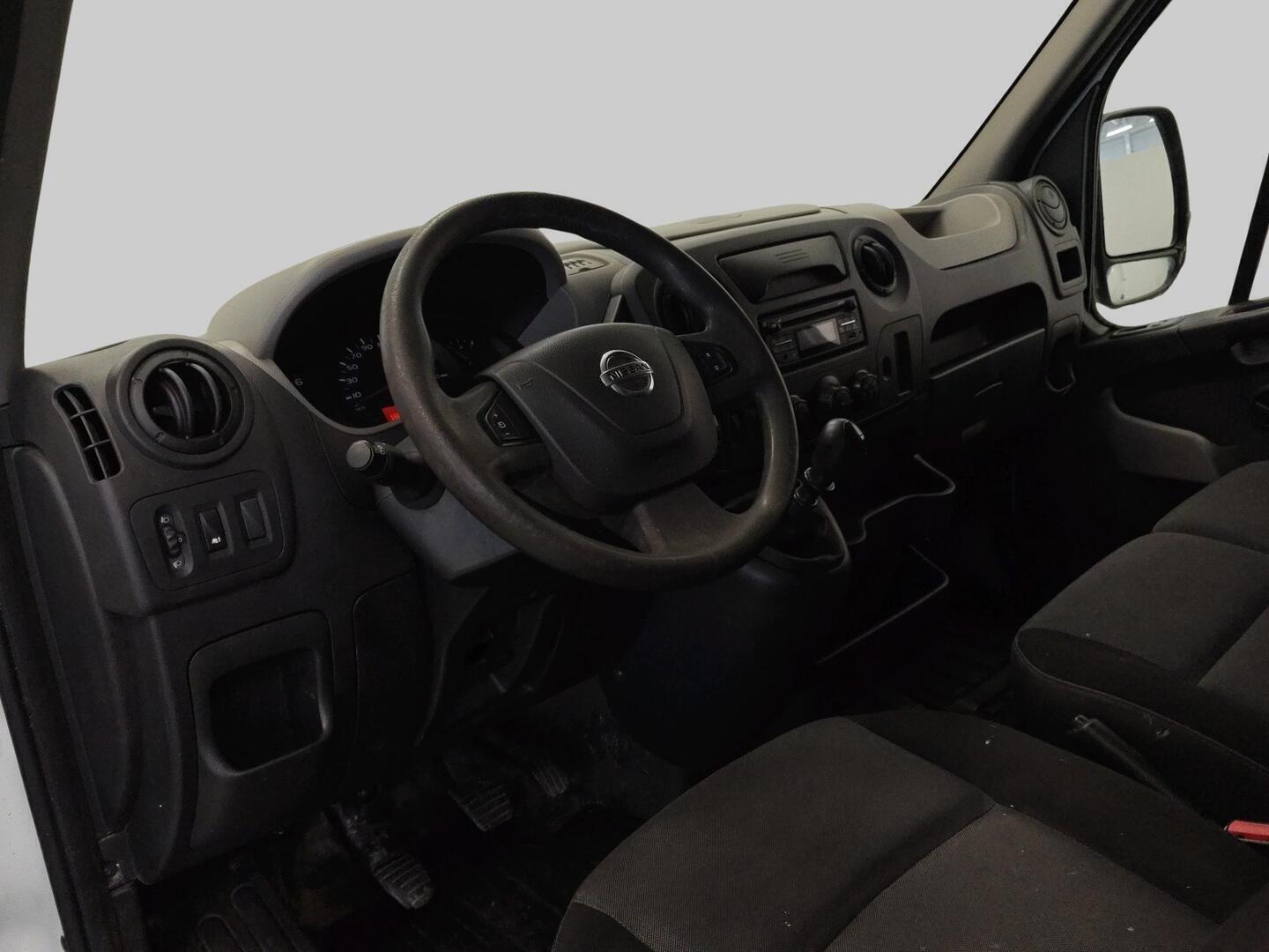 NISSAN NV400 2014