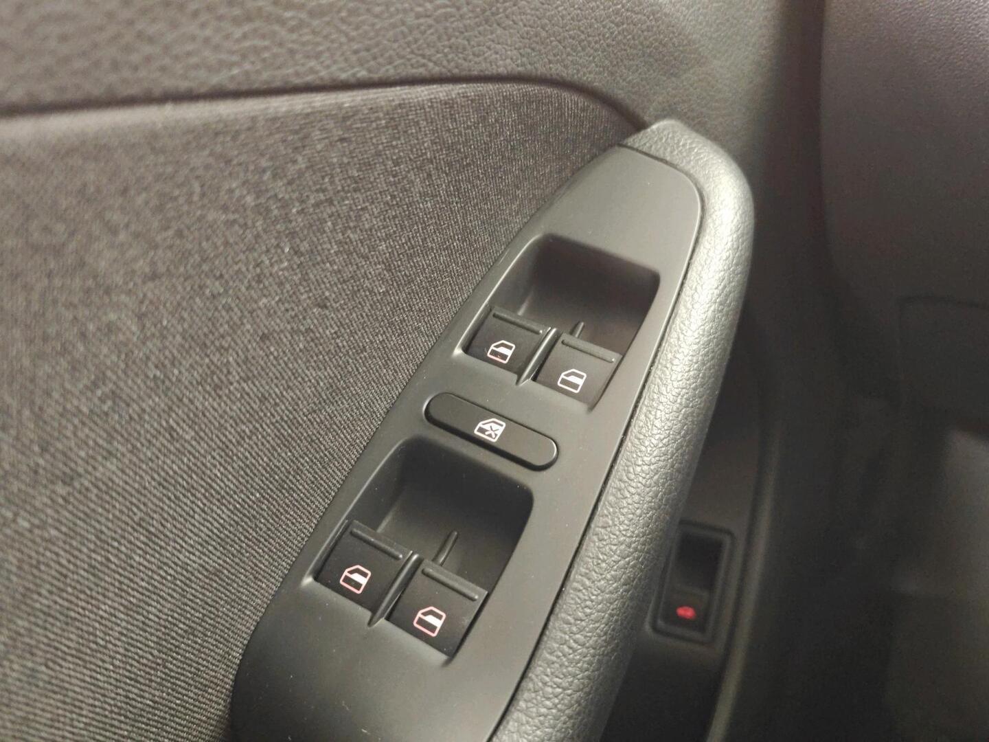 VOLKSWAGEN Jetta 2017