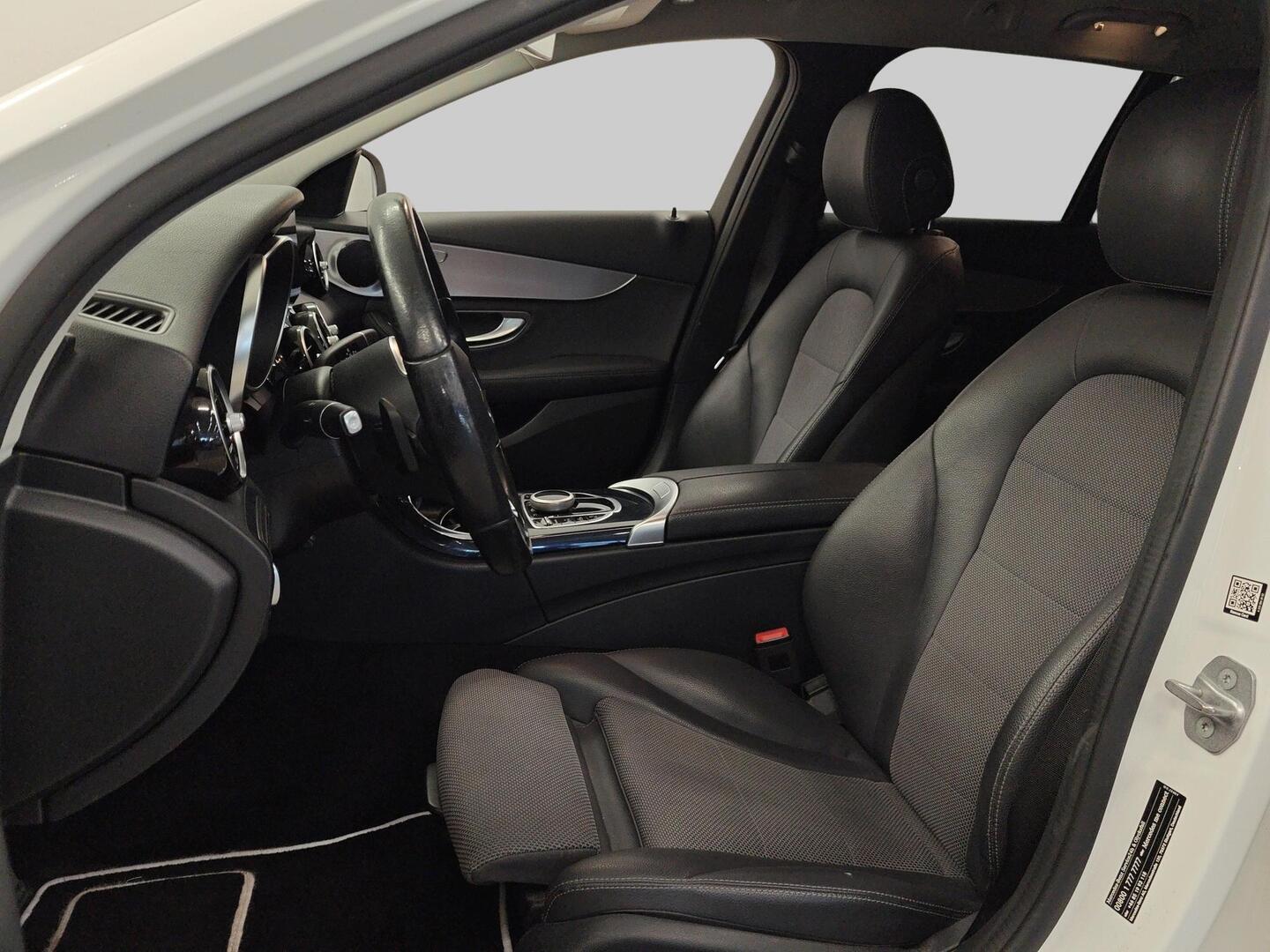 MERCEDES-BENZ C 2020