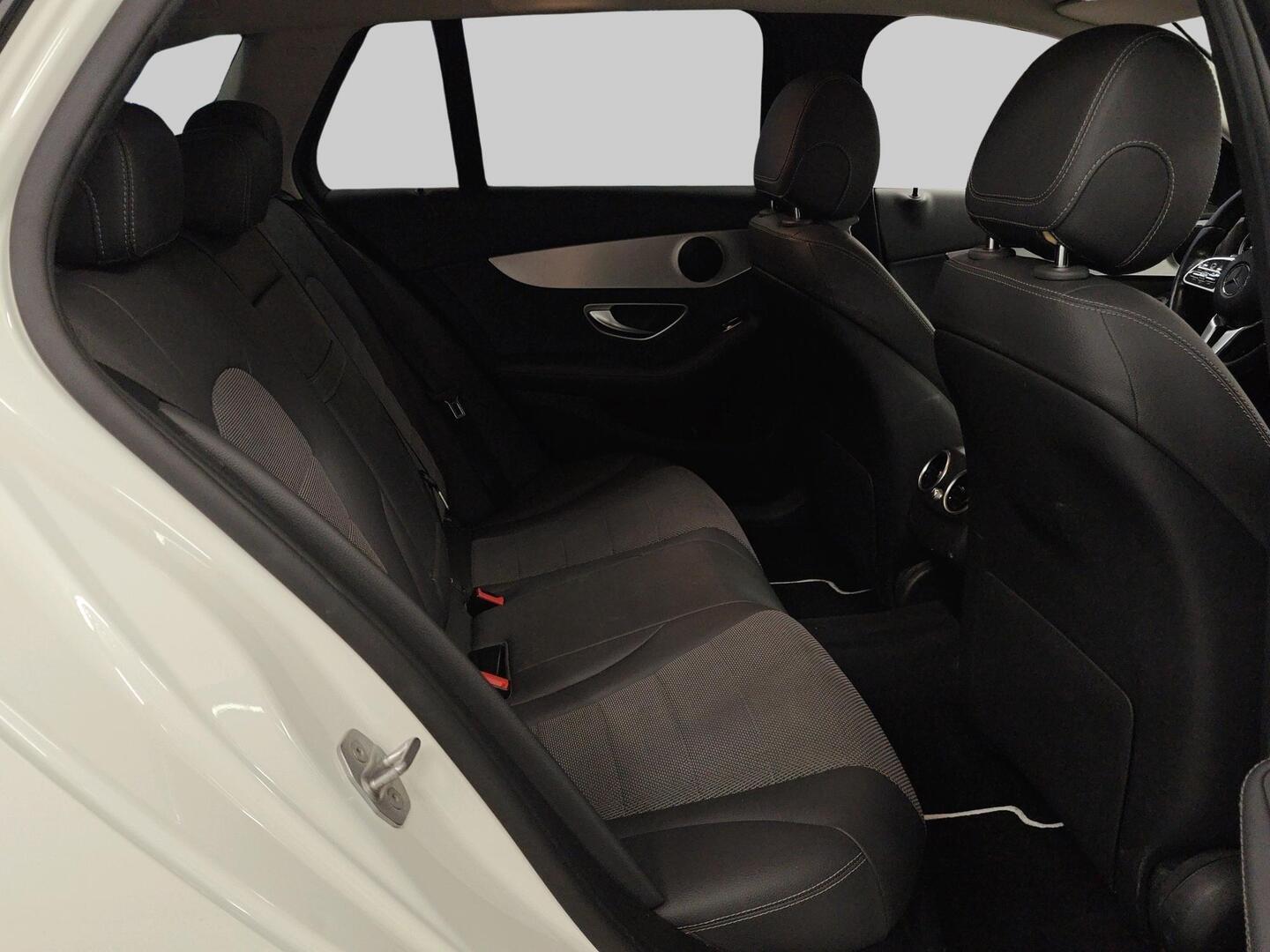 MERCEDES-BENZ C 2020