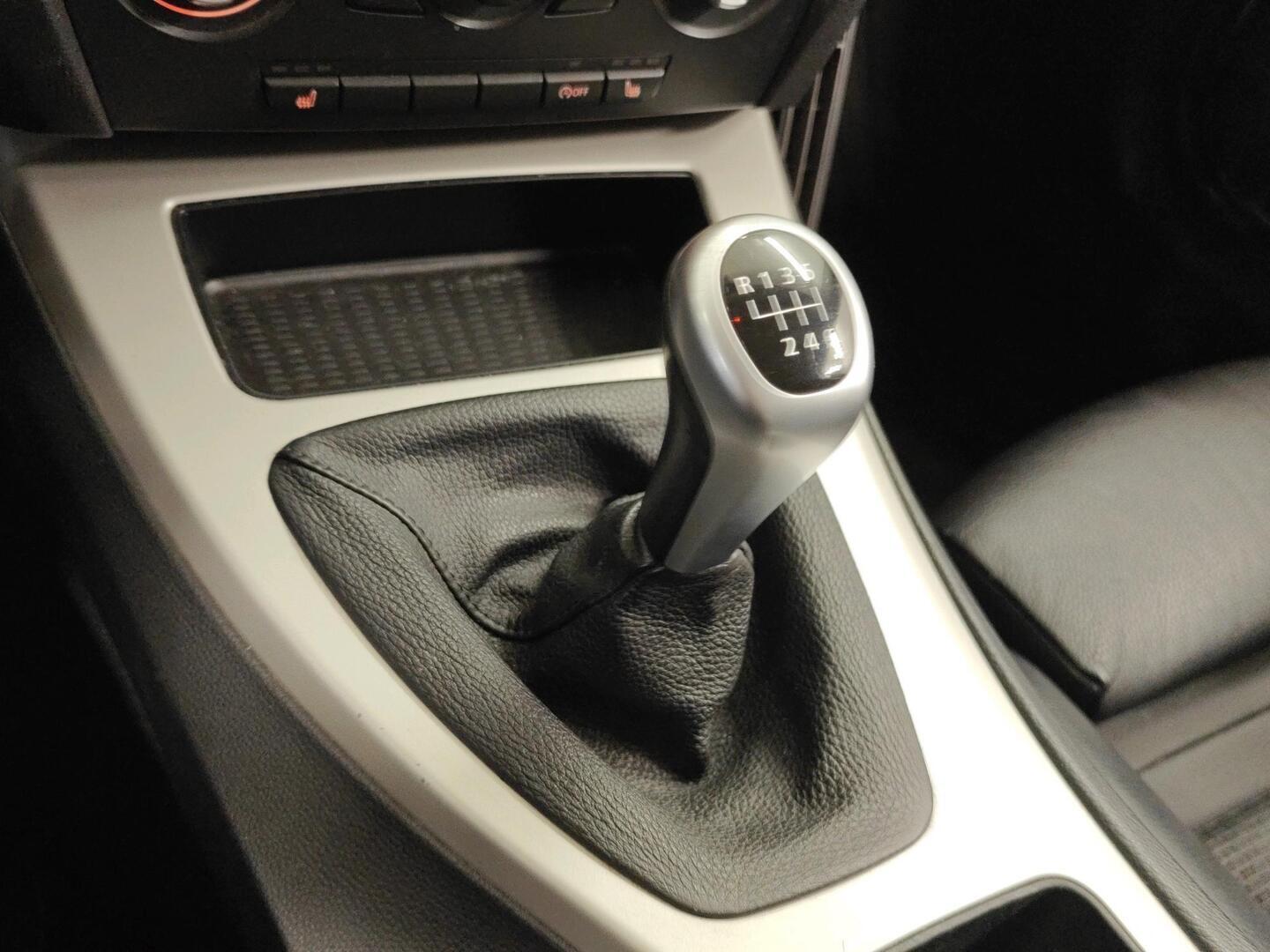 BMW 320 2010