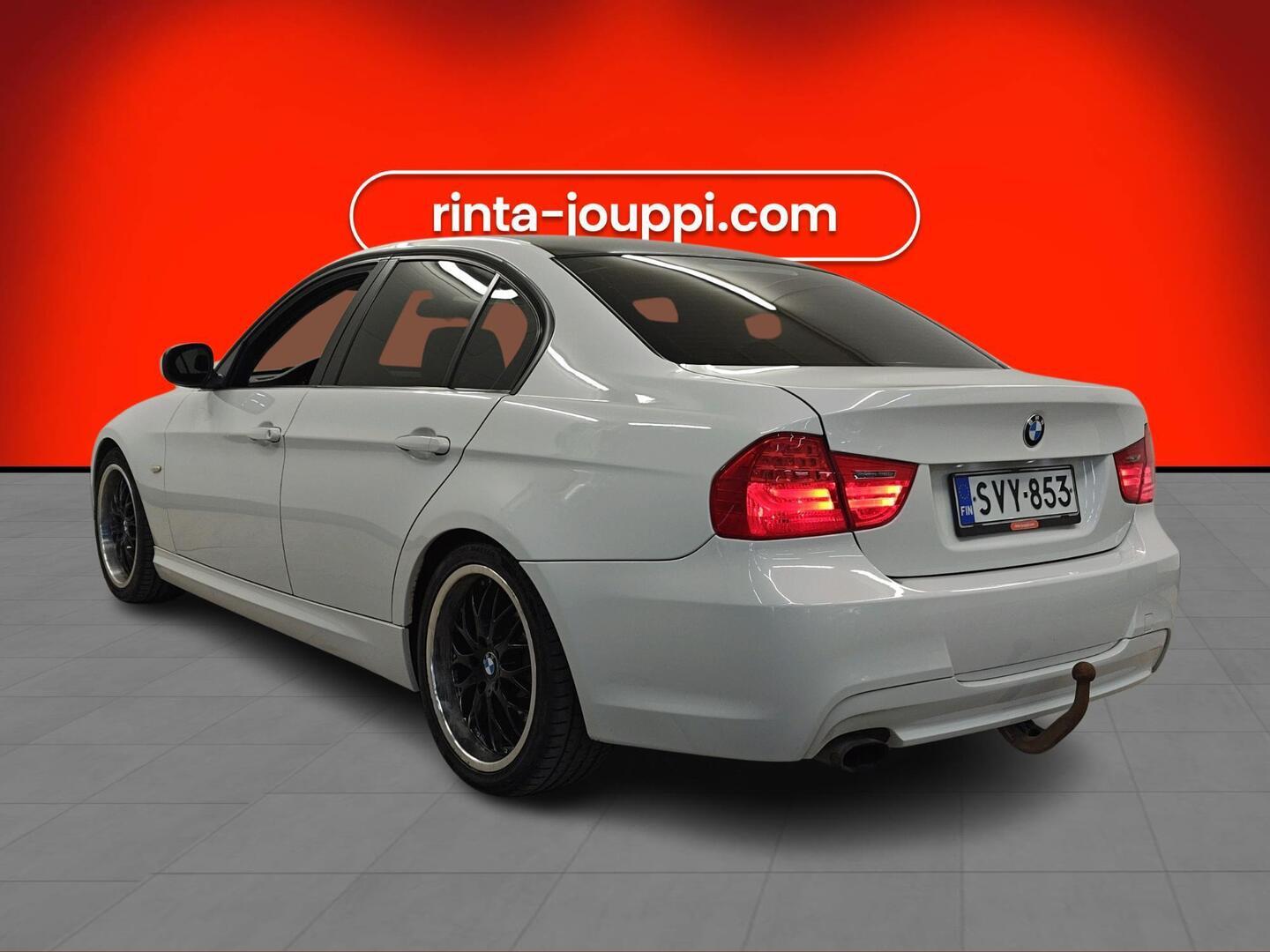 BMW 320 2010