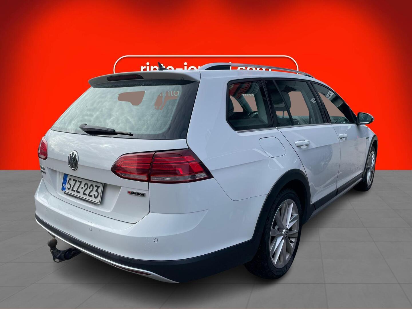 VOLKSWAGEN Golf 2020