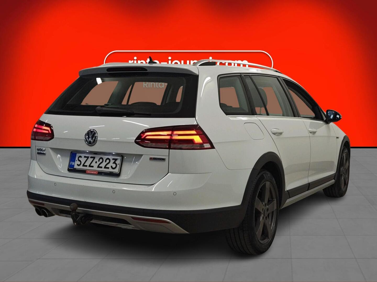 VOLKSWAGEN Golf 2020