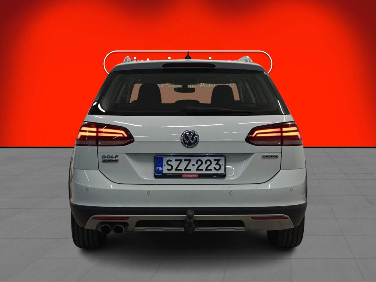 VOLKSWAGEN Golf 2020
