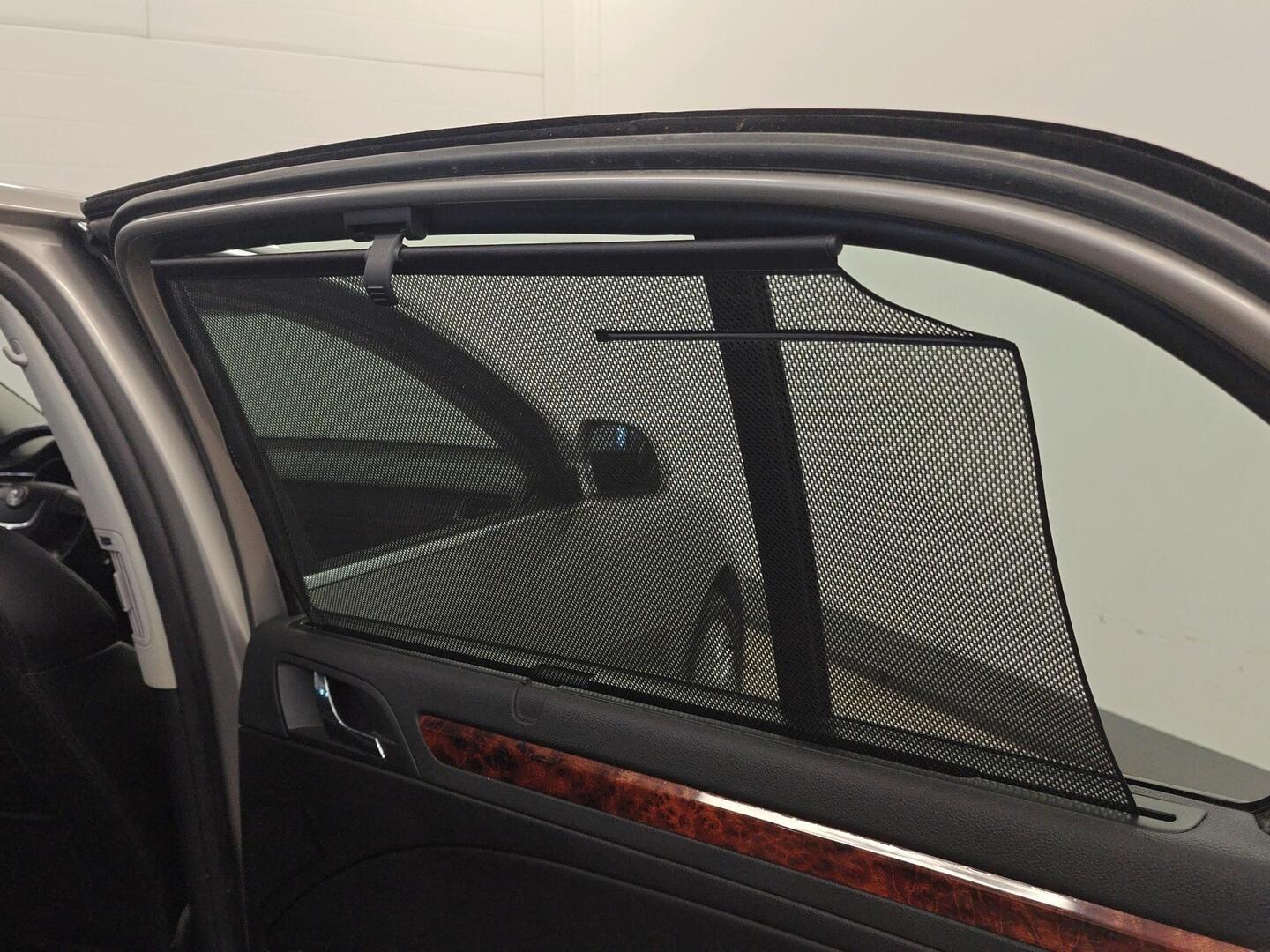 SKODA Superb 2010