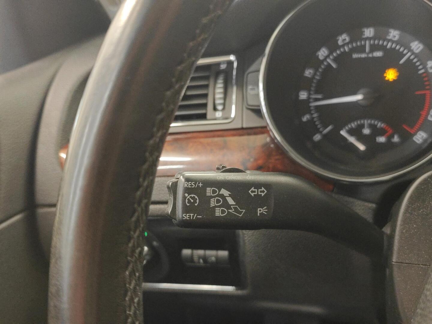 SKODA Superb 2010