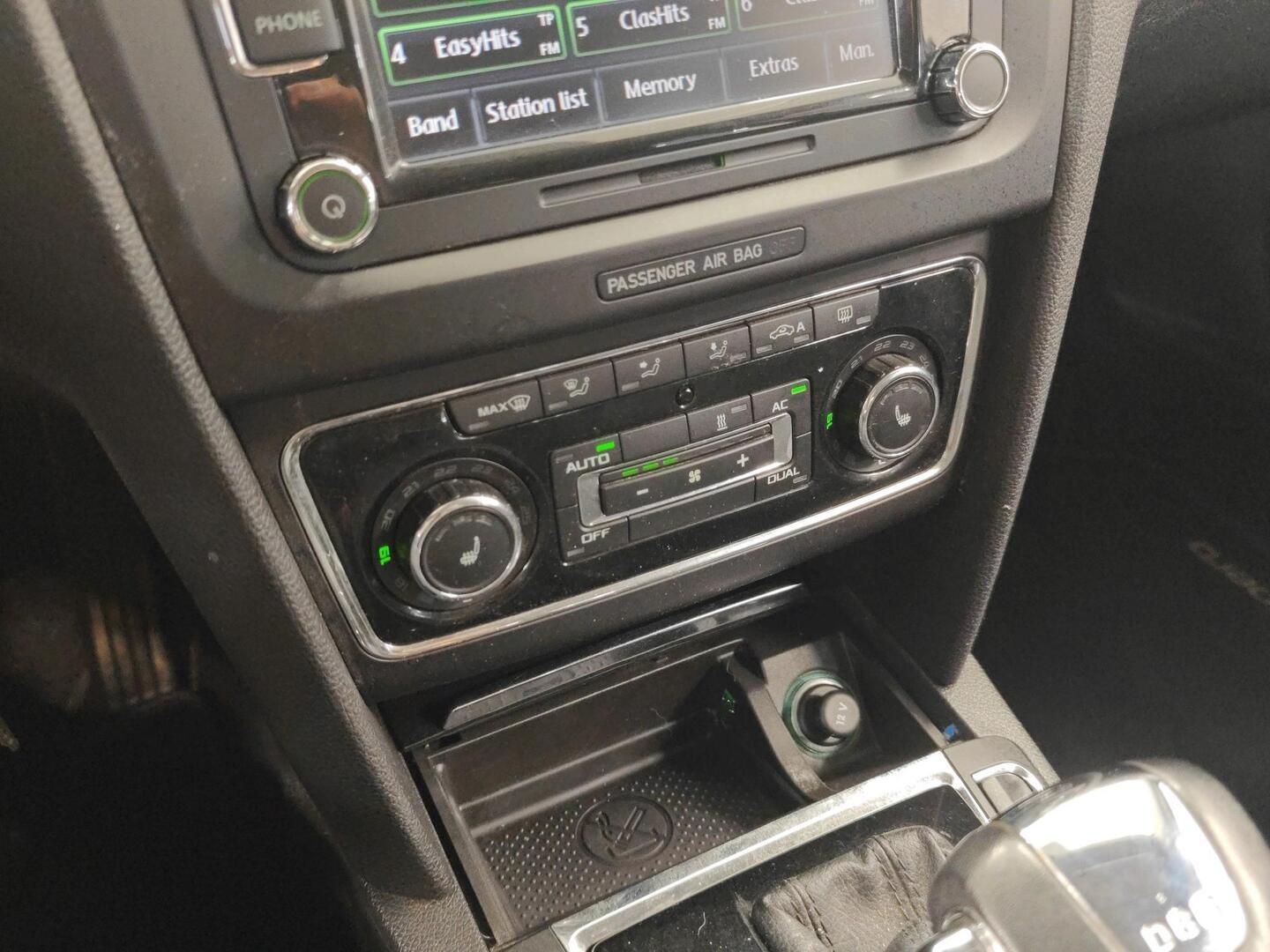 SKODA Superb 2010