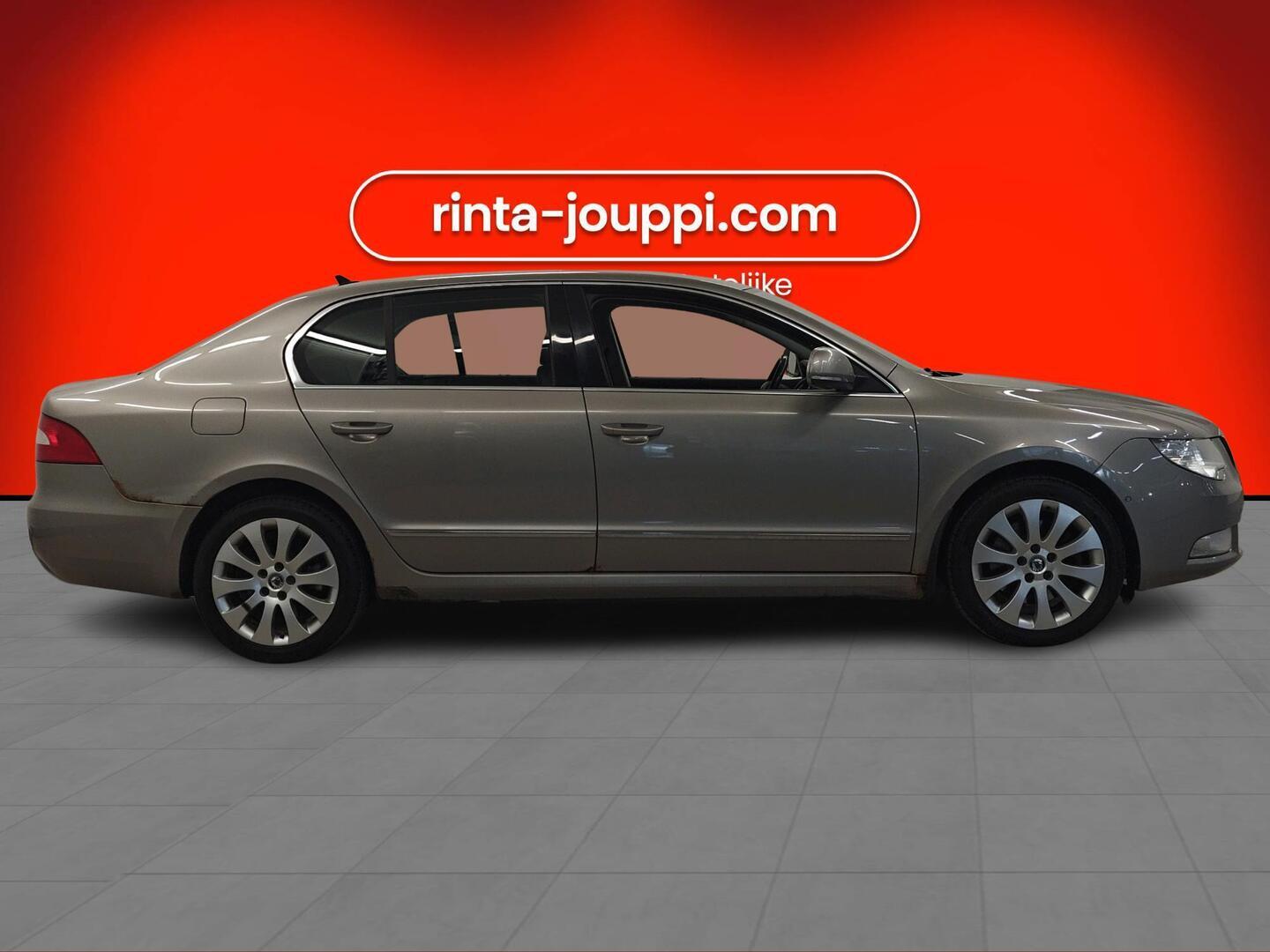 SKODA Superb 2010