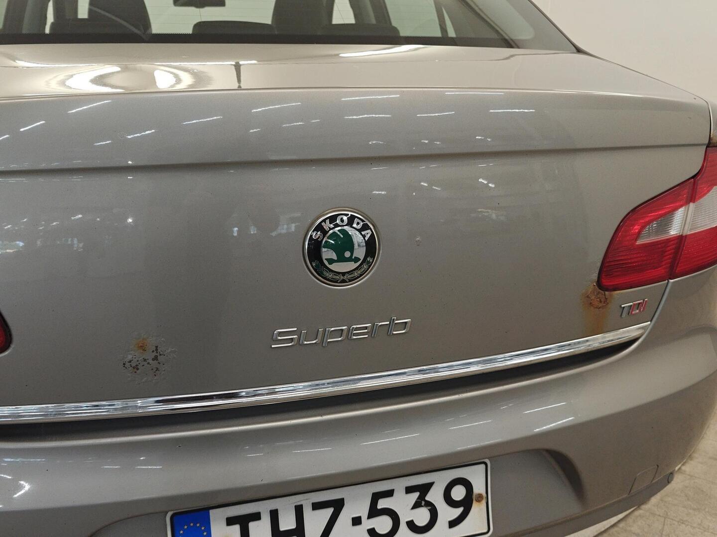 SKODA Superb 2010