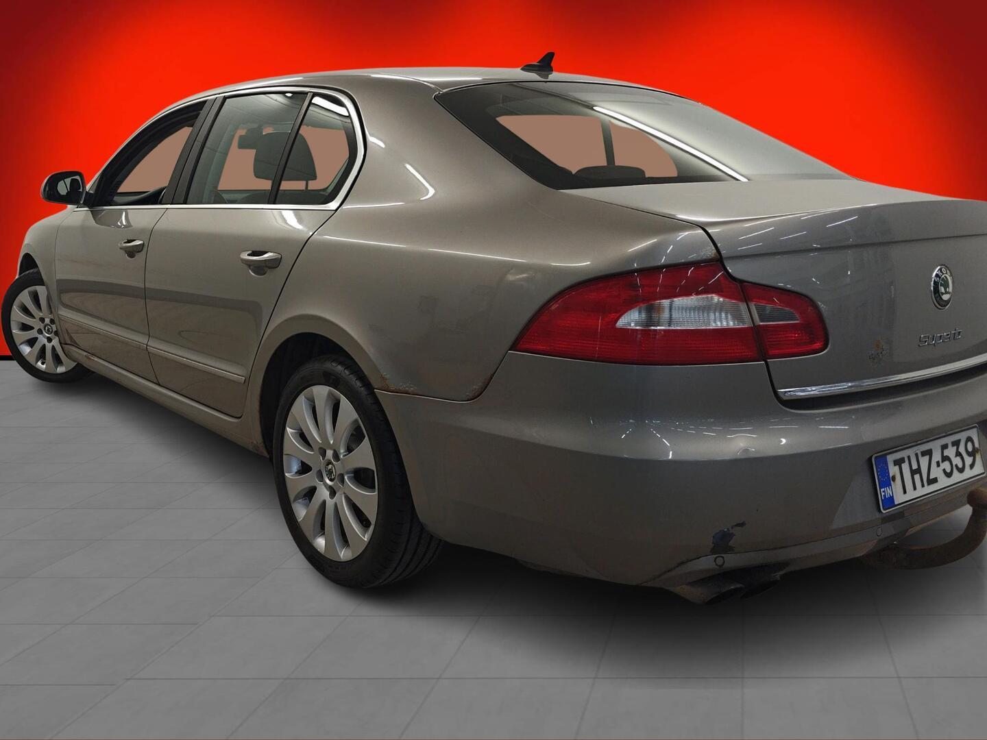 SKODA Superb 2010
