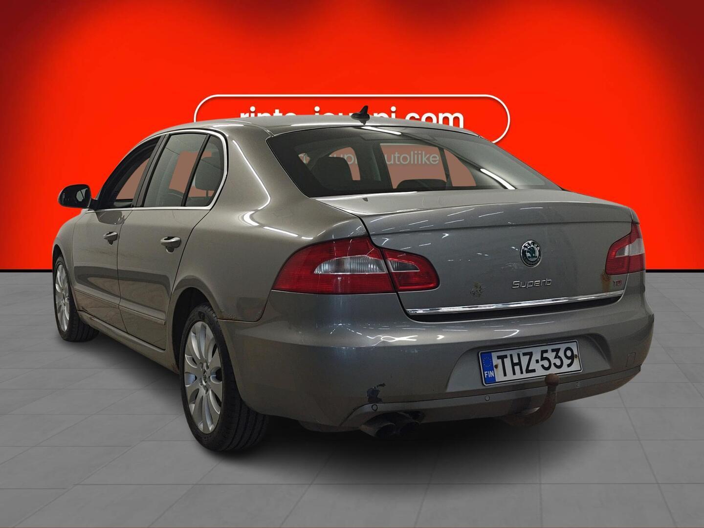SKODA Superb 2010