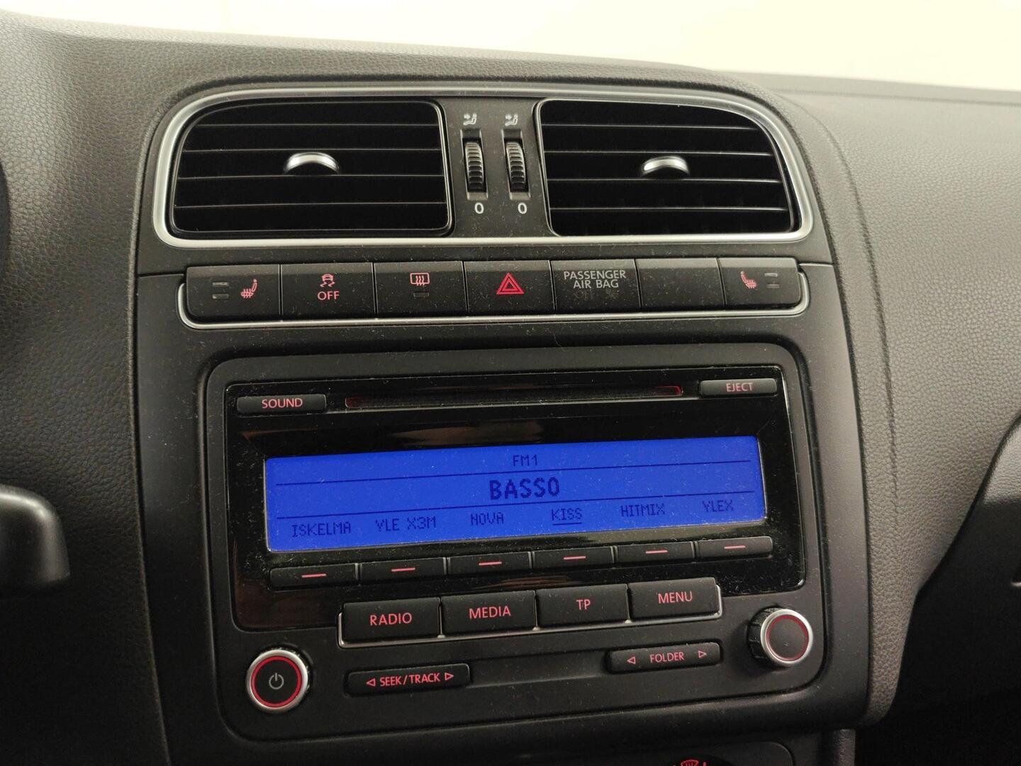VOLKSWAGEN Polo 2010