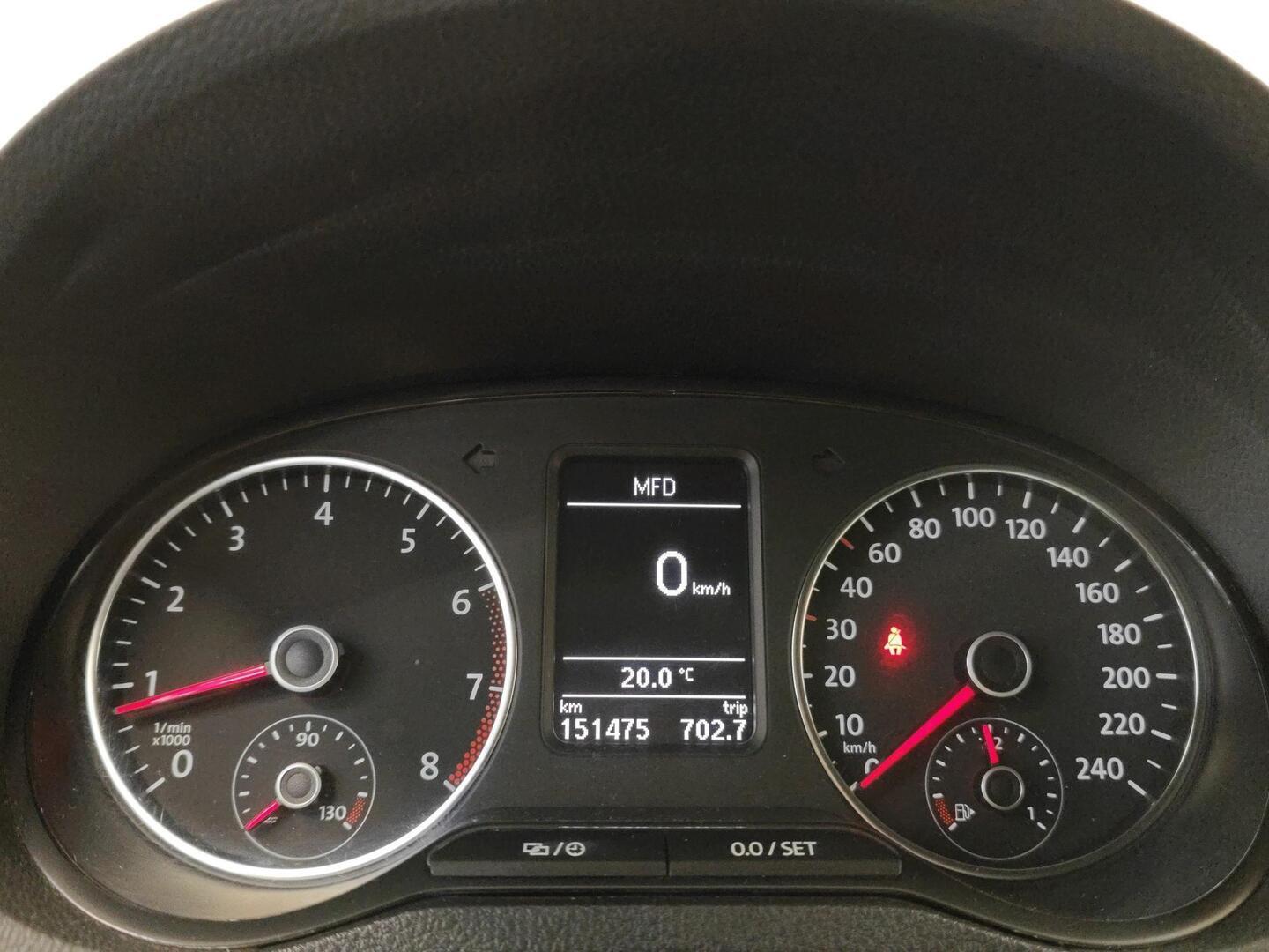 VOLKSWAGEN Polo 2014