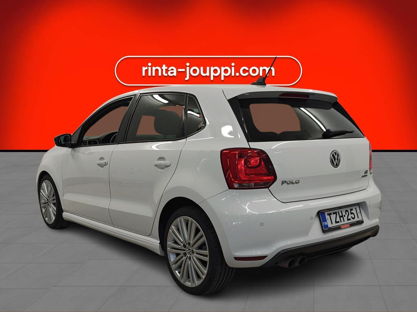 VOLKSWAGEN Polo 2014