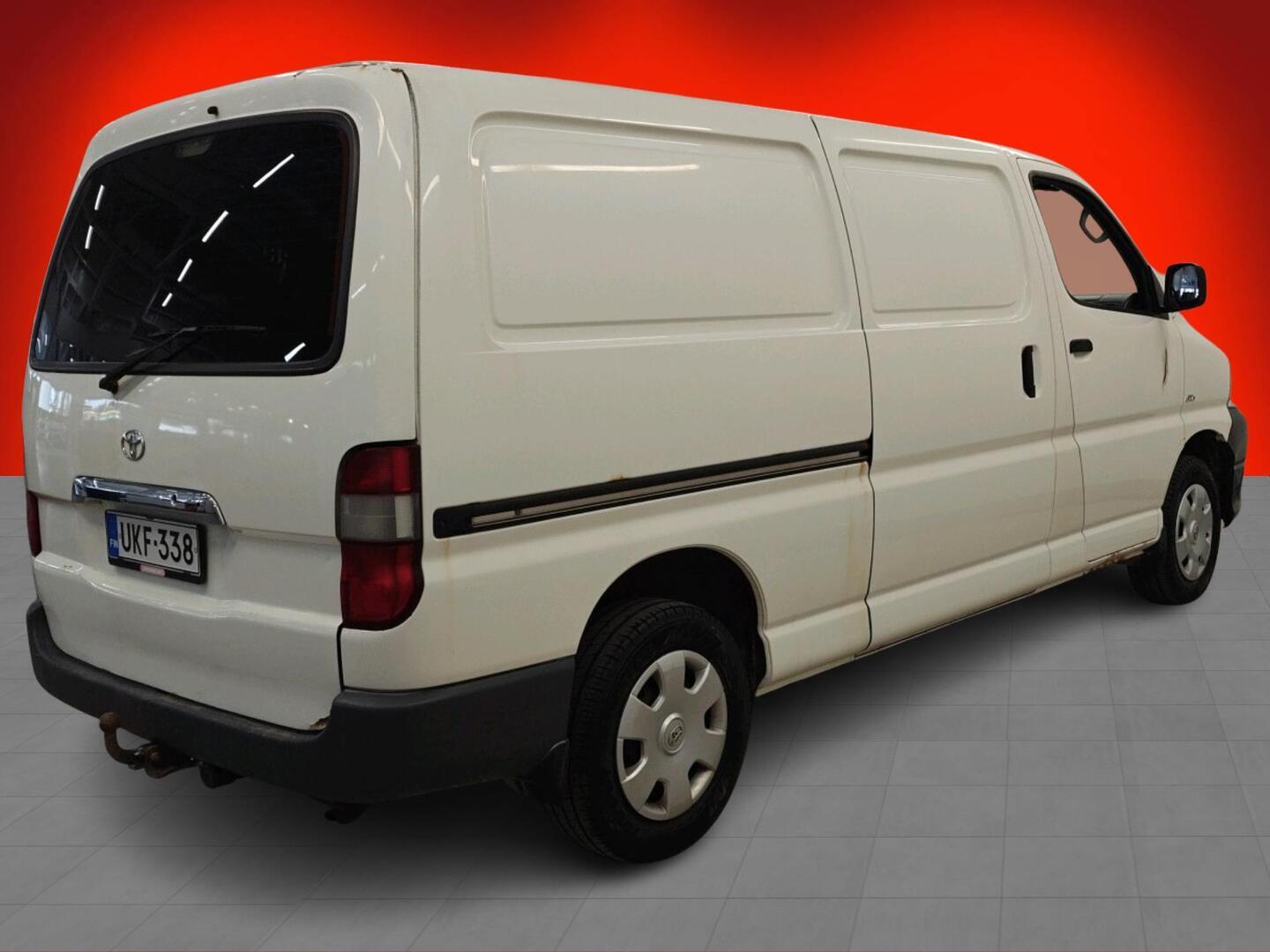 TOYOTA Hiace 2010
