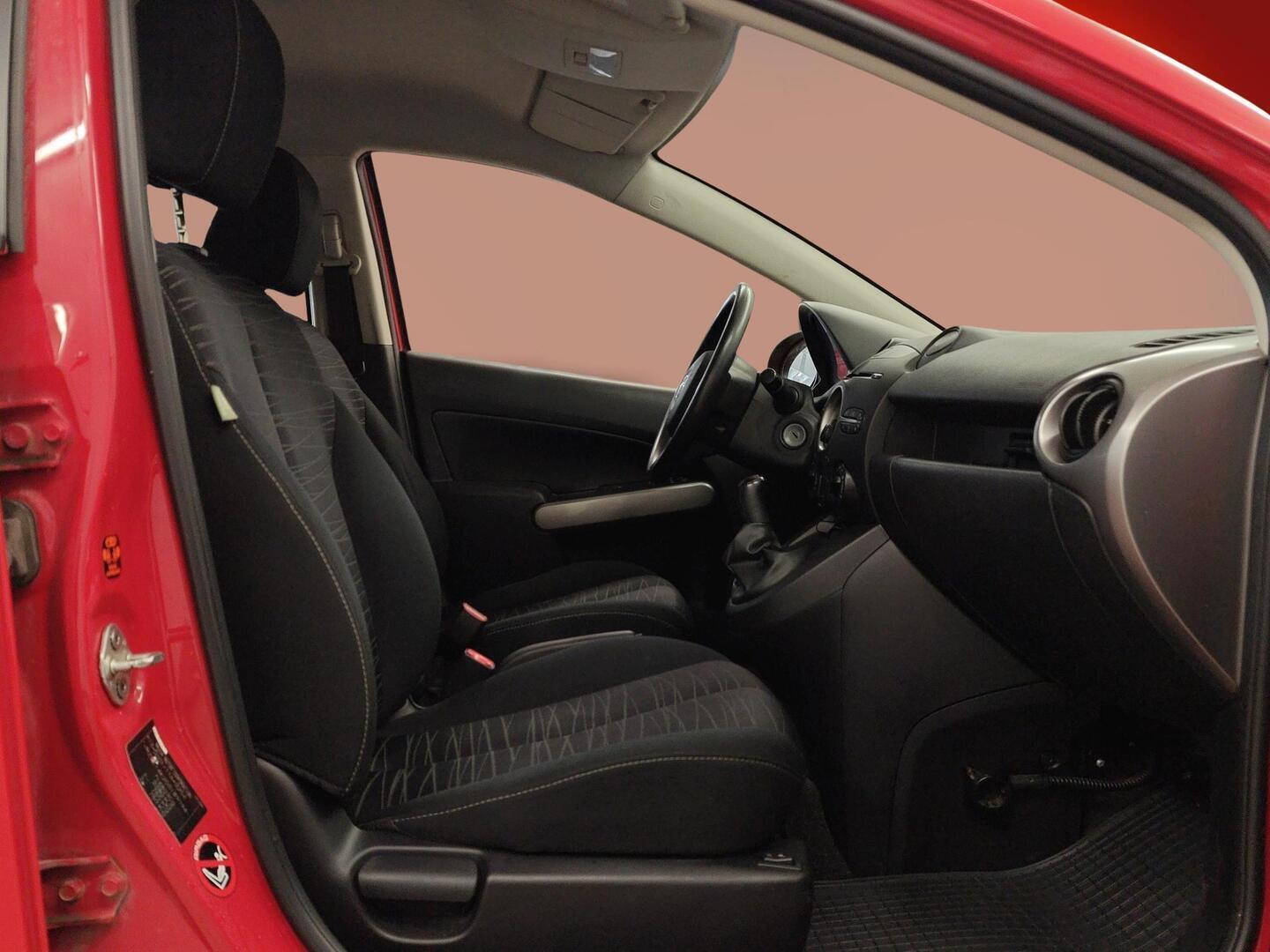 MAZDA Mazda2 2008