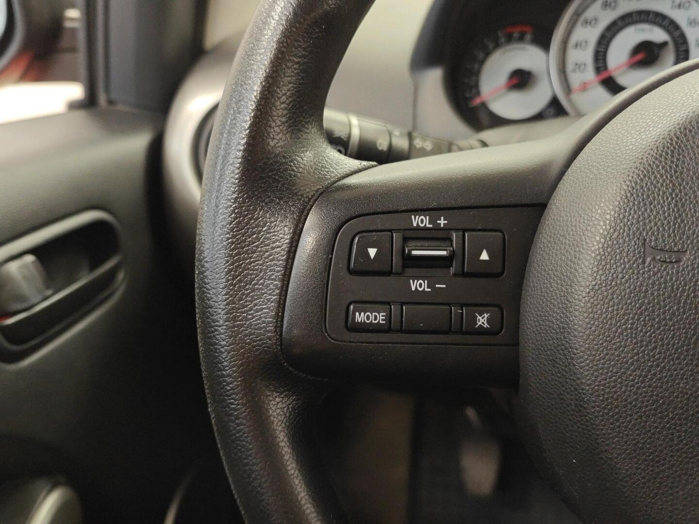 MAZDA Mazda2 2008