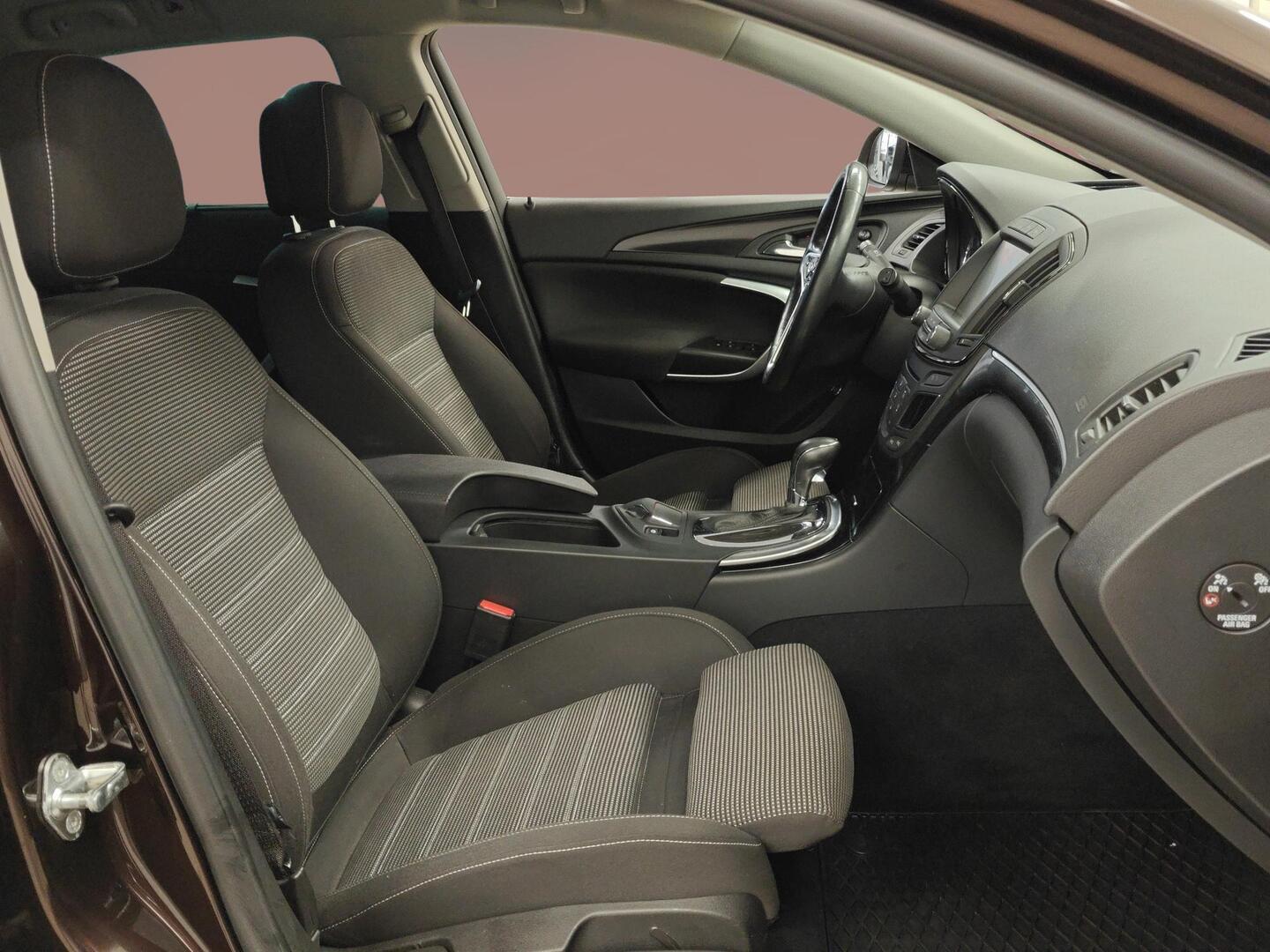 OPEL Insignia 2014