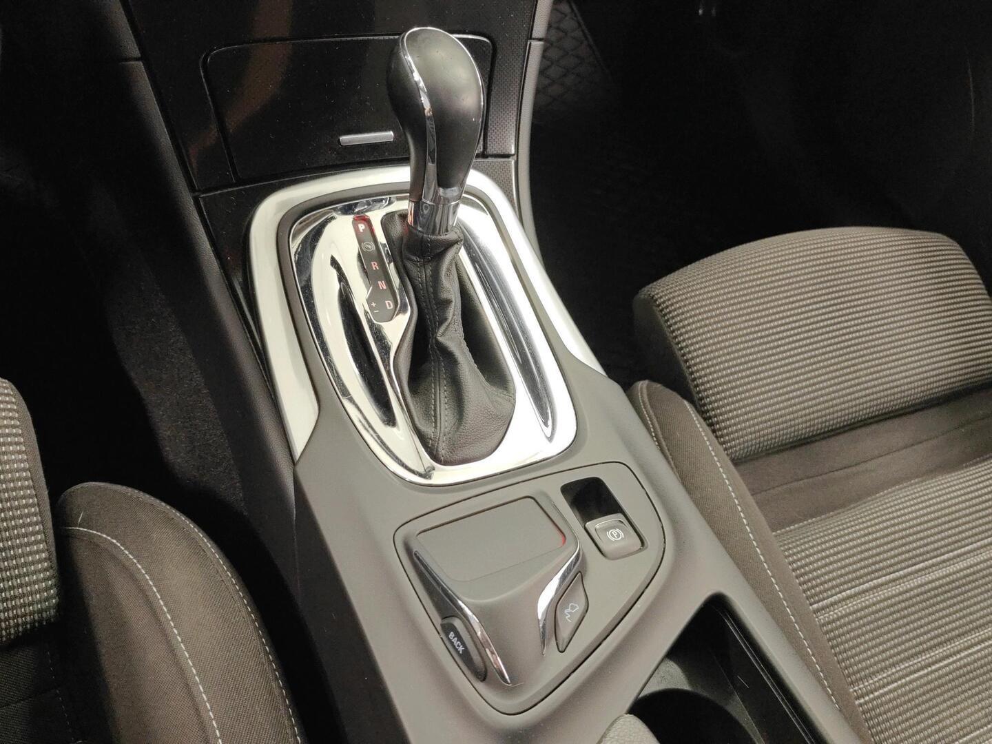 OPEL Insignia 2014