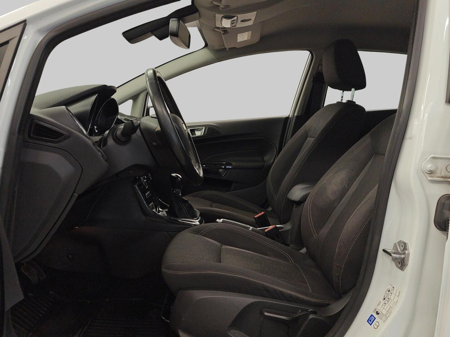FORD Fiesta 2016