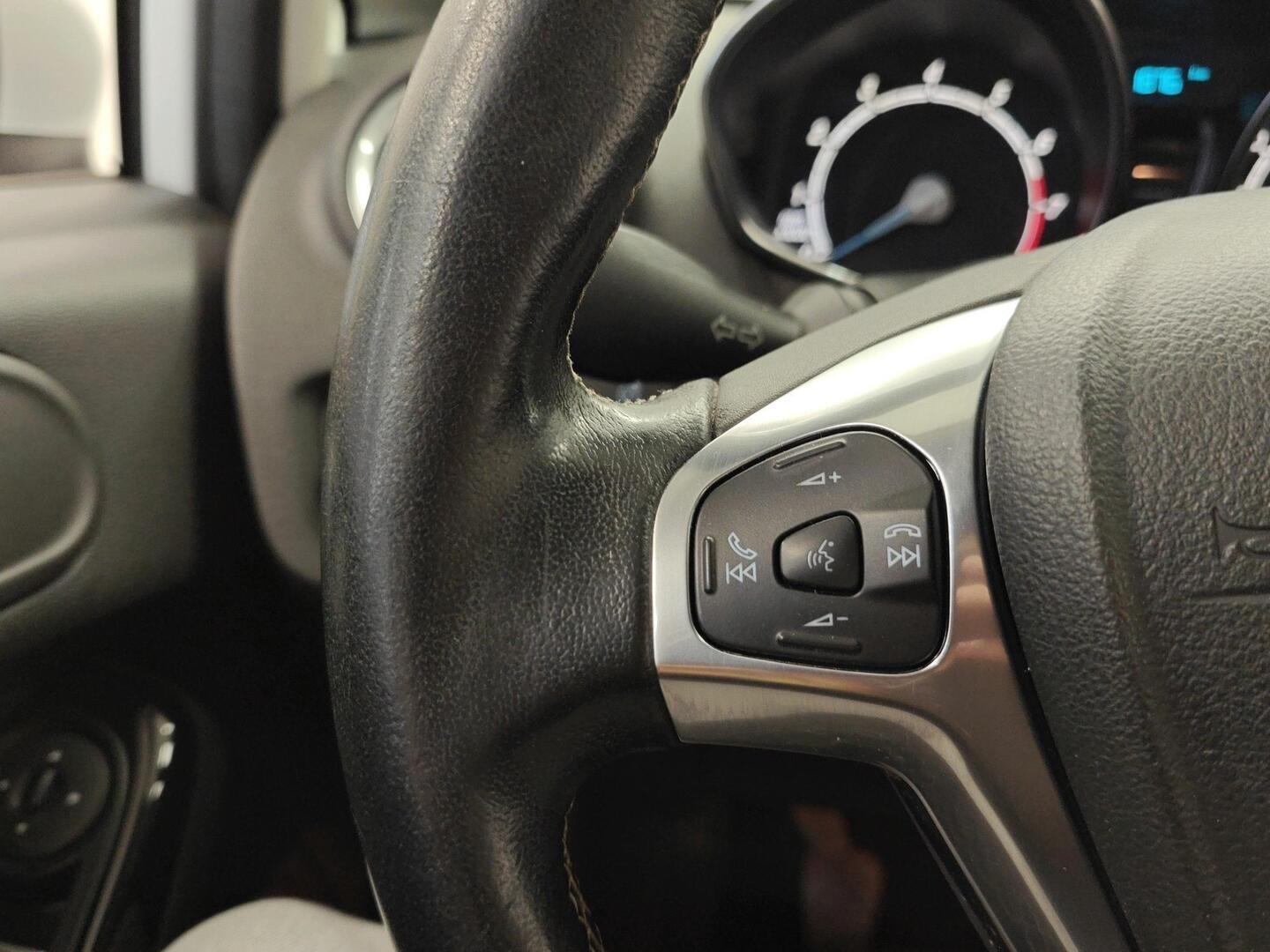 FORD Fiesta 2016
