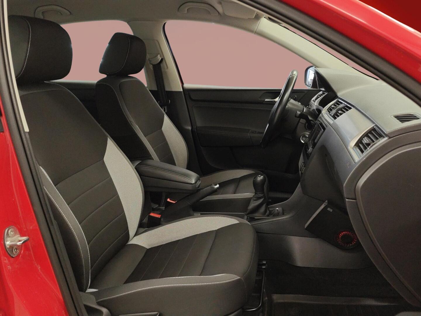 SKODA Rapid 2016