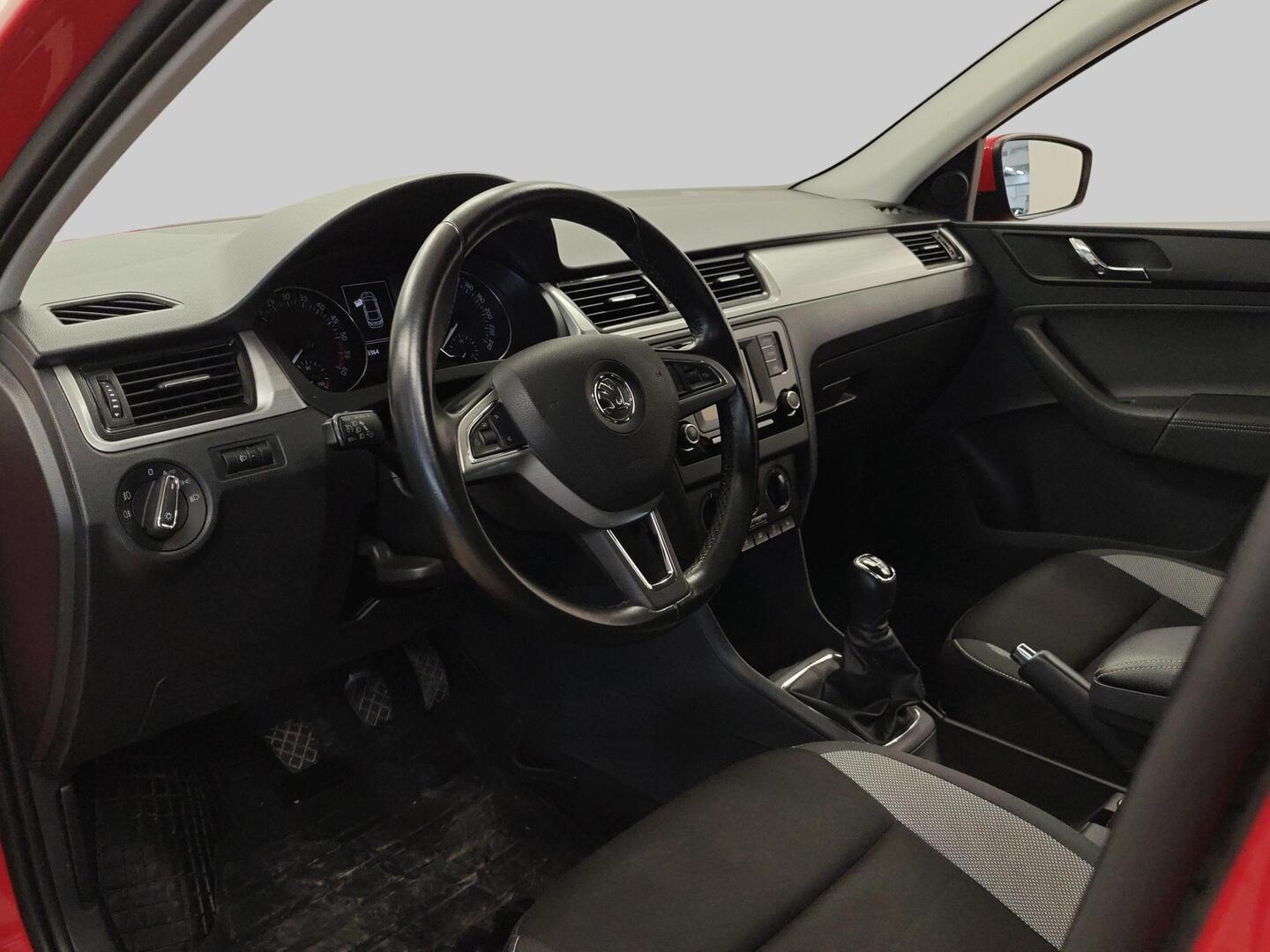 SKODA Rapid 2016