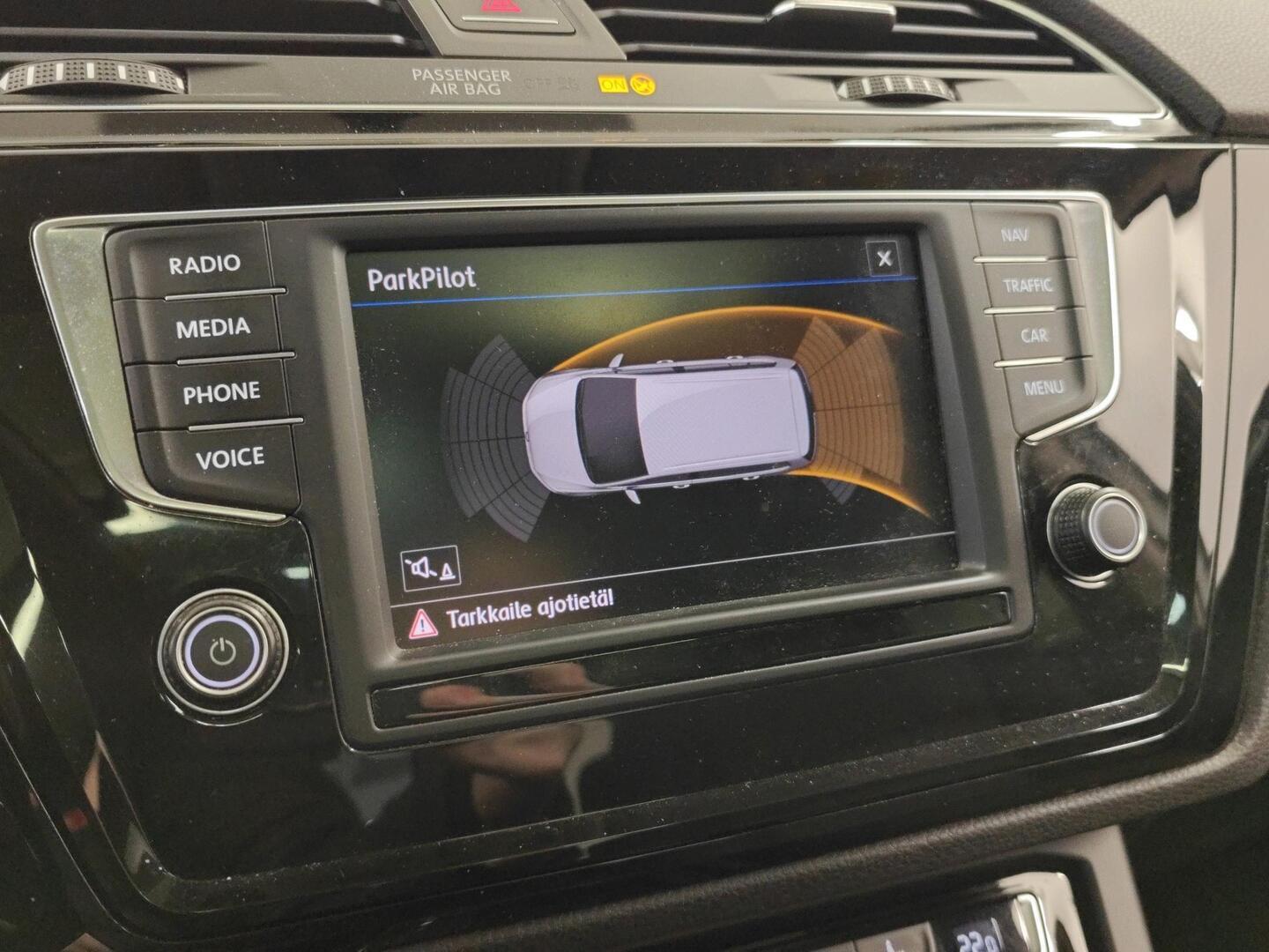 VOLKSWAGEN Touran 2017