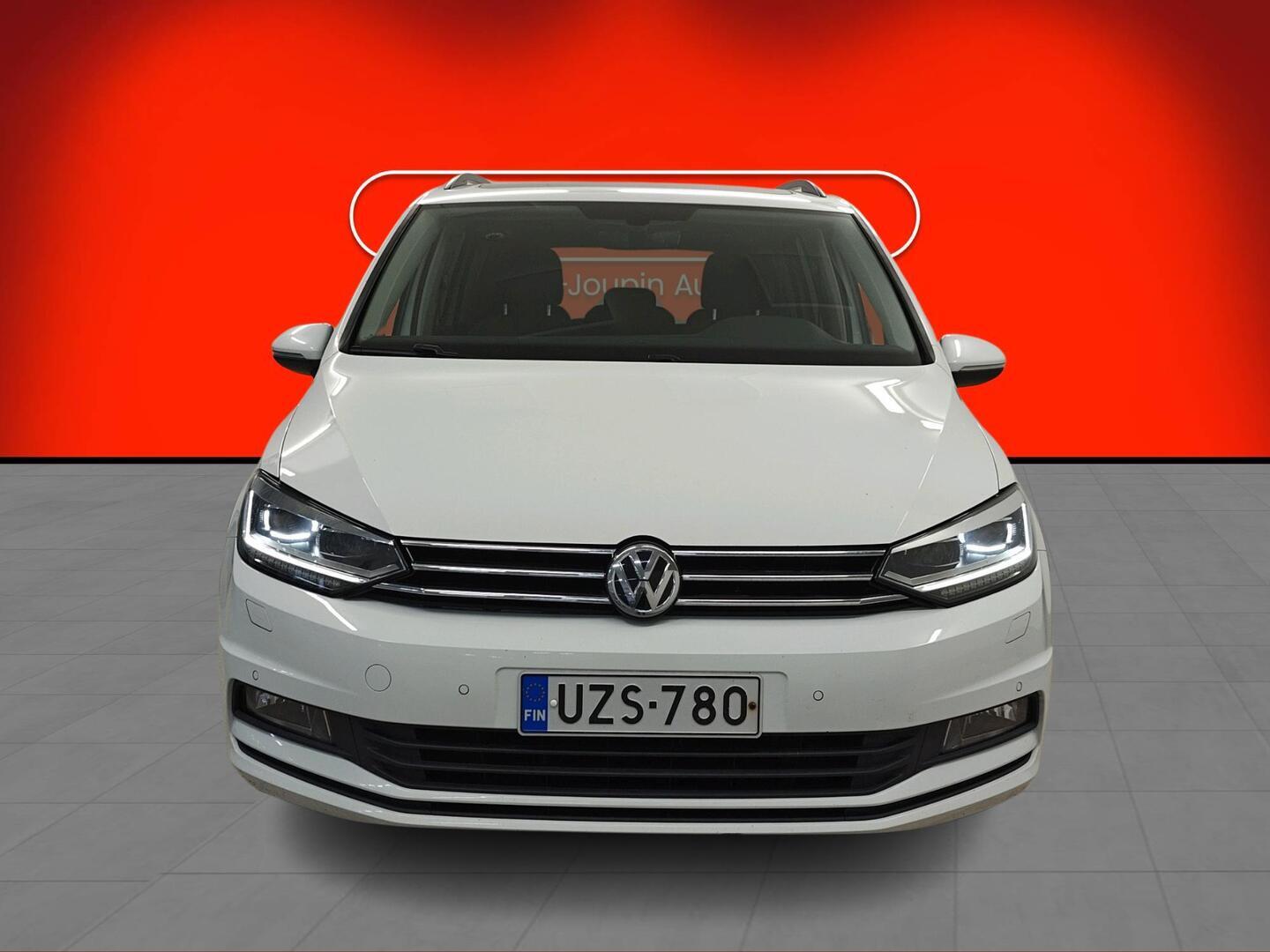 VOLKSWAGEN Touran 2017