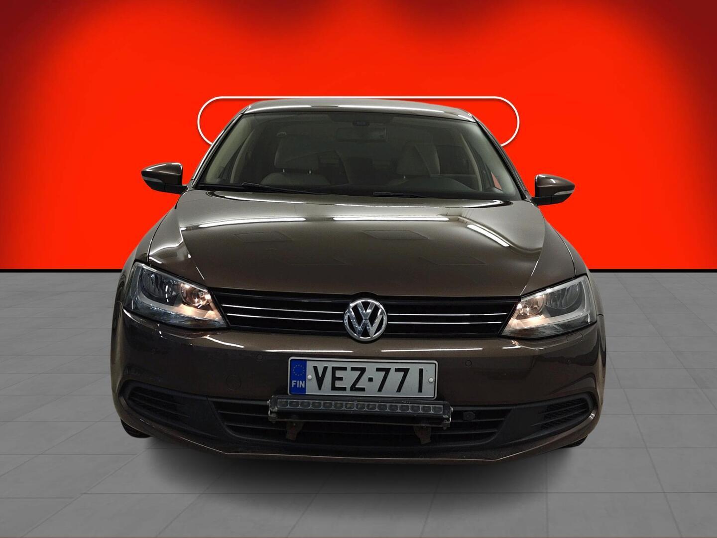 VOLKSWAGEN Jetta 2011