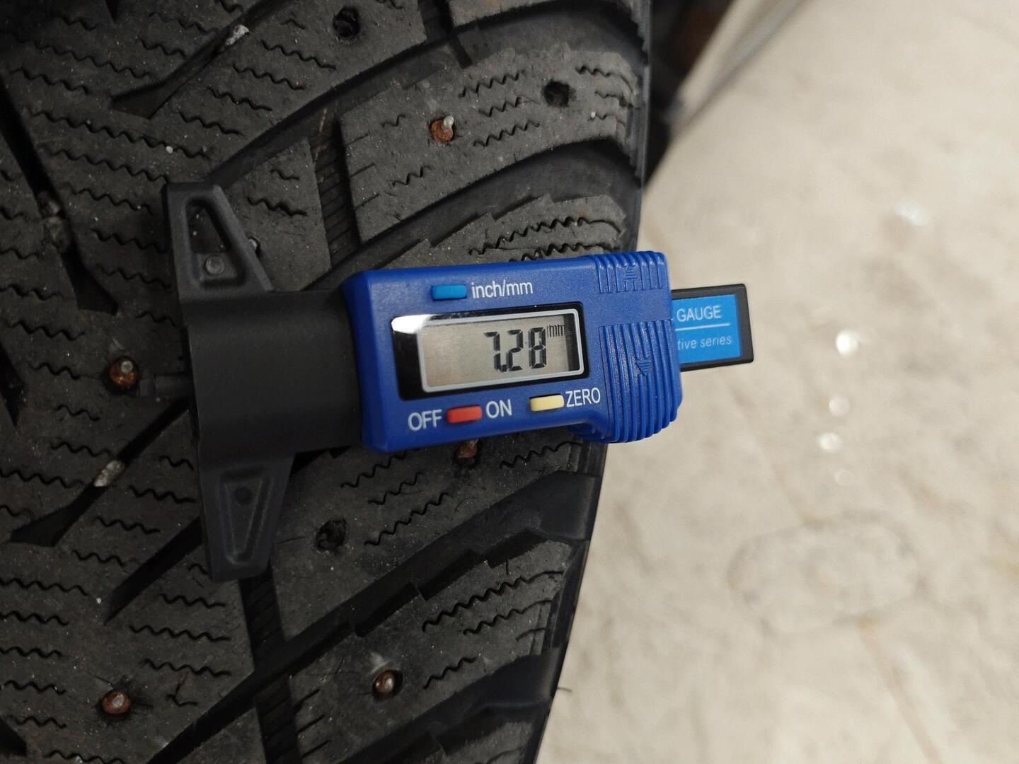 VOLKSWAGEN Jetta 2011