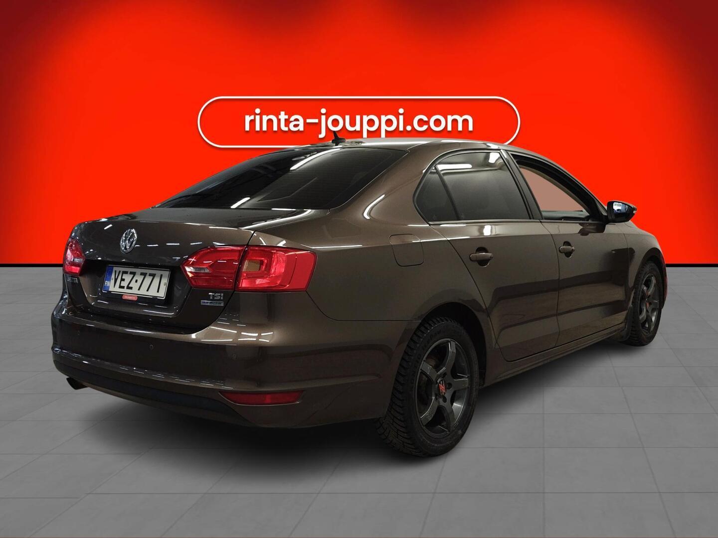 VOLKSWAGEN Jetta 2011