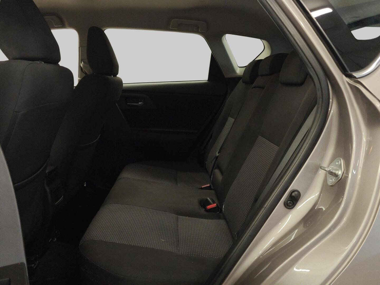 TOYOTA Auris 2012