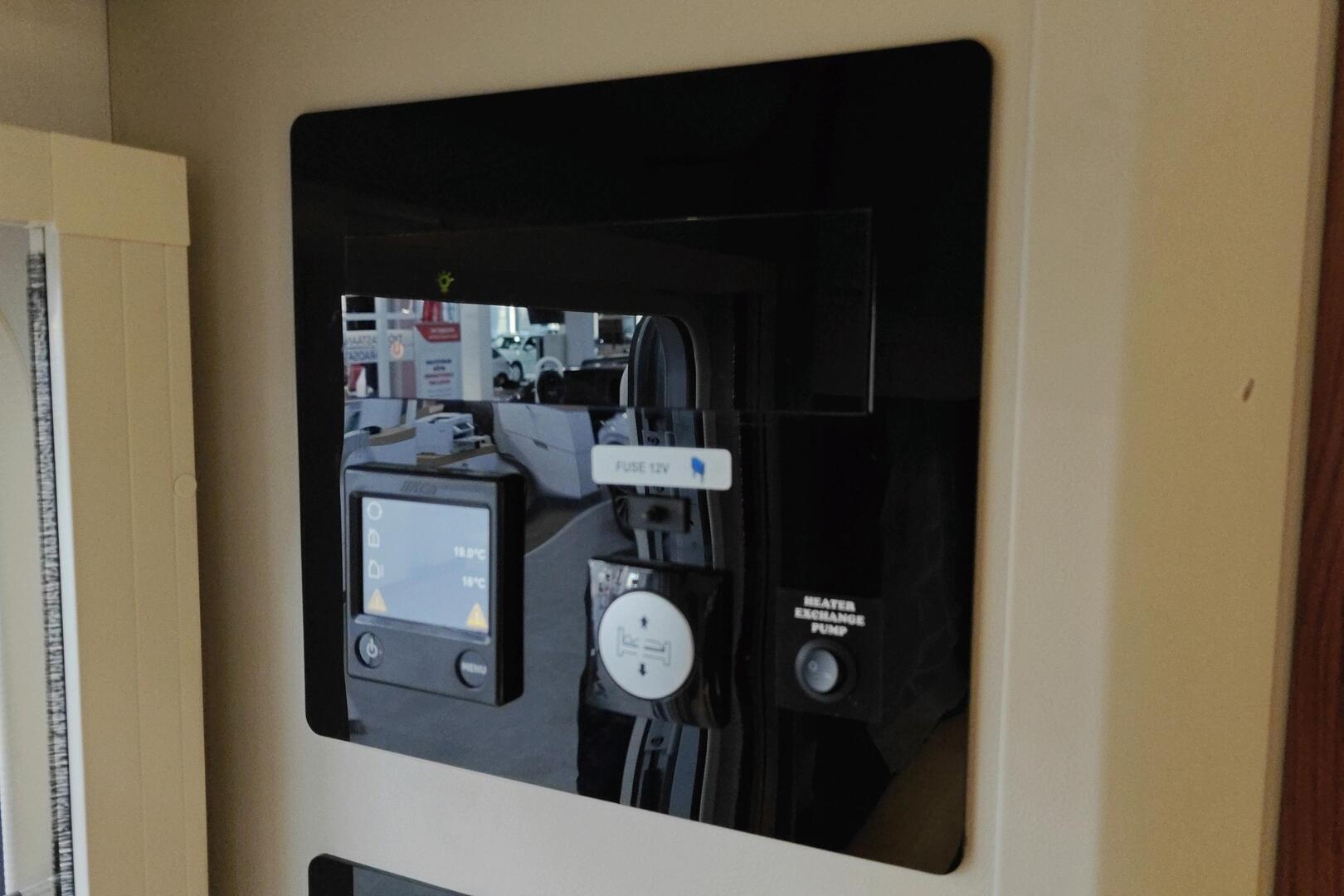 ADRIA Matrix Supreme M 687 SL 2015