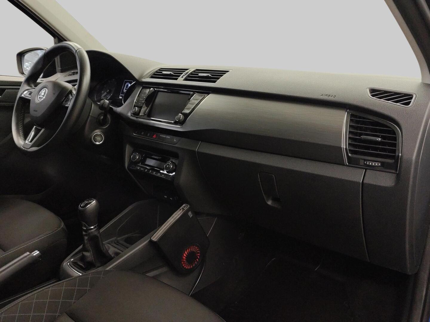 SKODA Fabia 2016