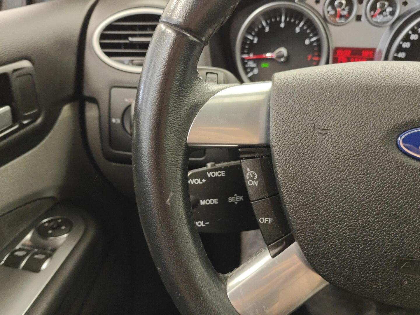 FORD Focus 2010