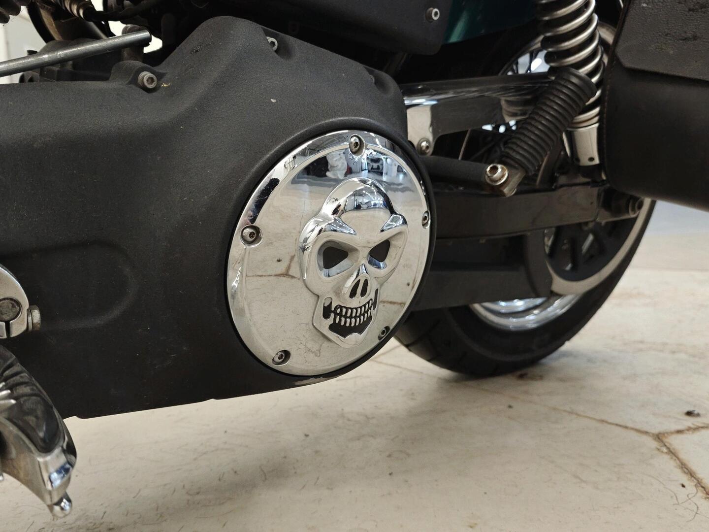 HARLEY-DAVIDSON DYNA 2008