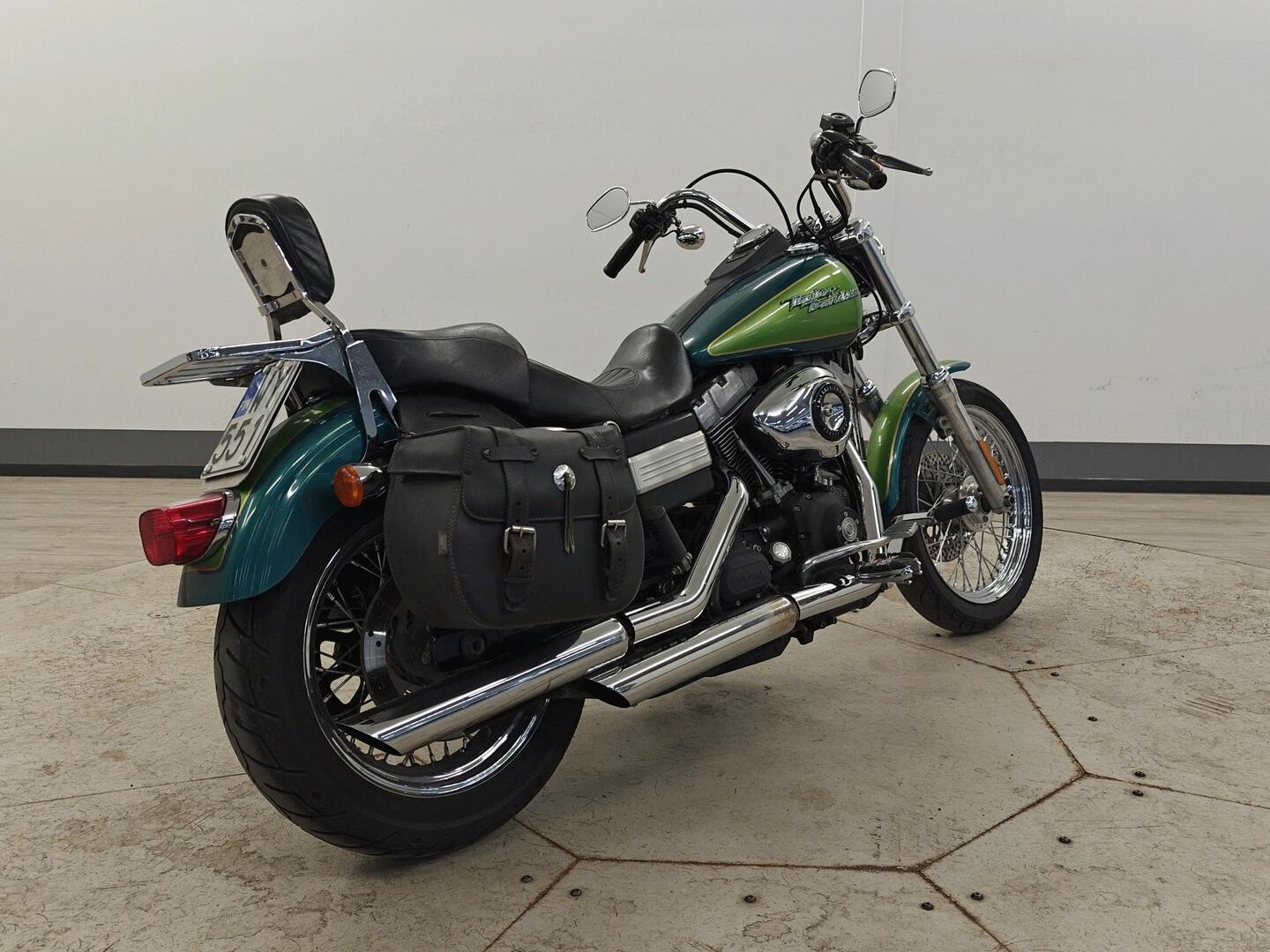 HARLEY-DAVIDSON DYNA 2008