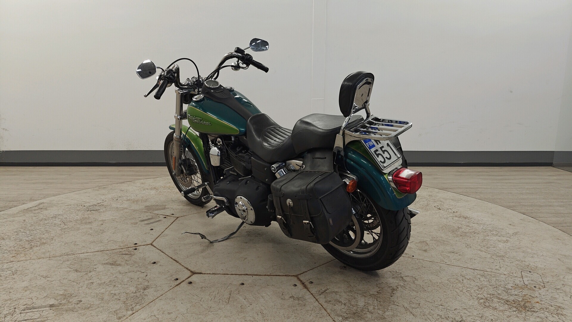 HARLEY-DAVIDSON DYNA 2008