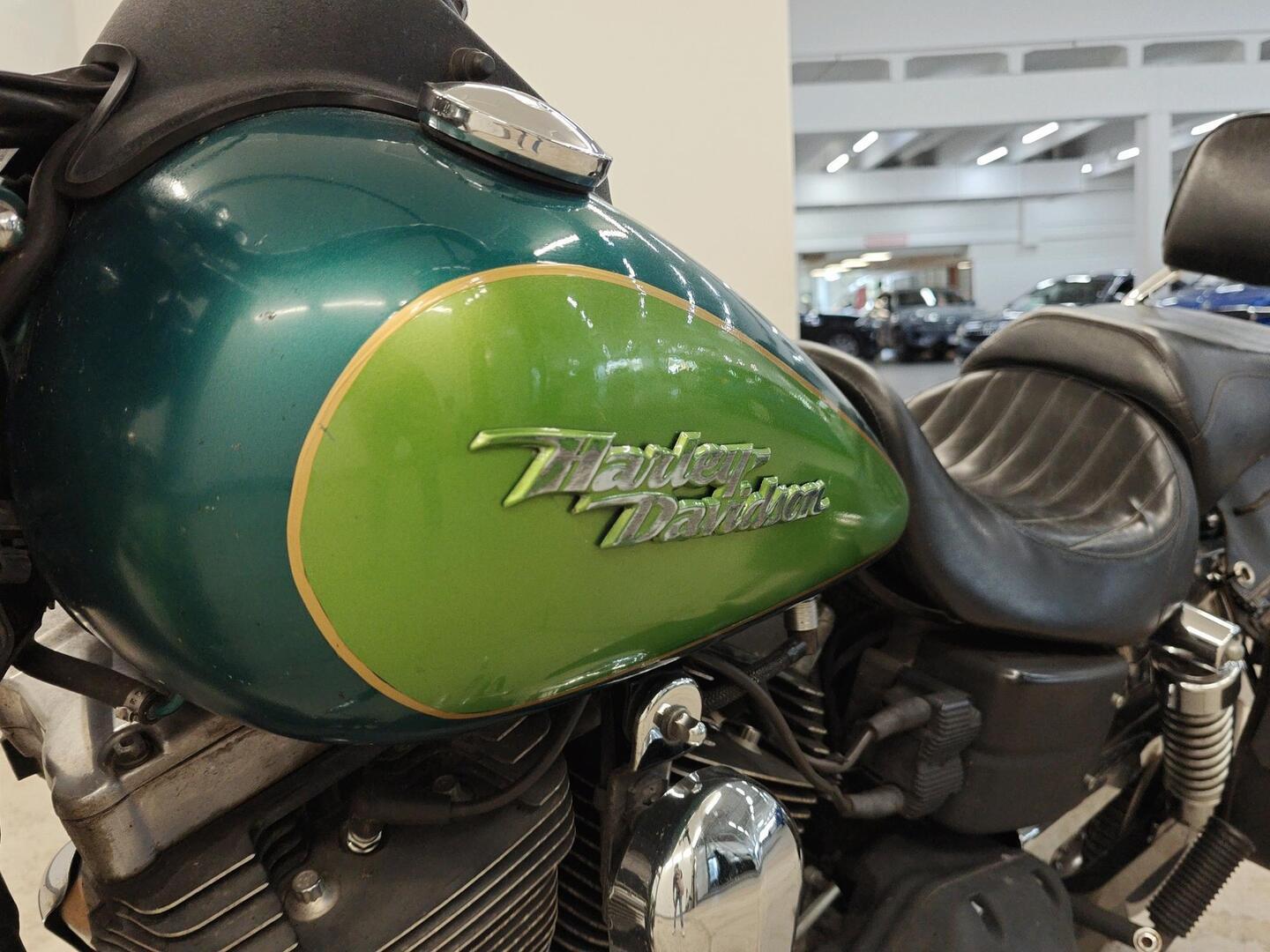 HARLEY-DAVIDSON DYNA 2008