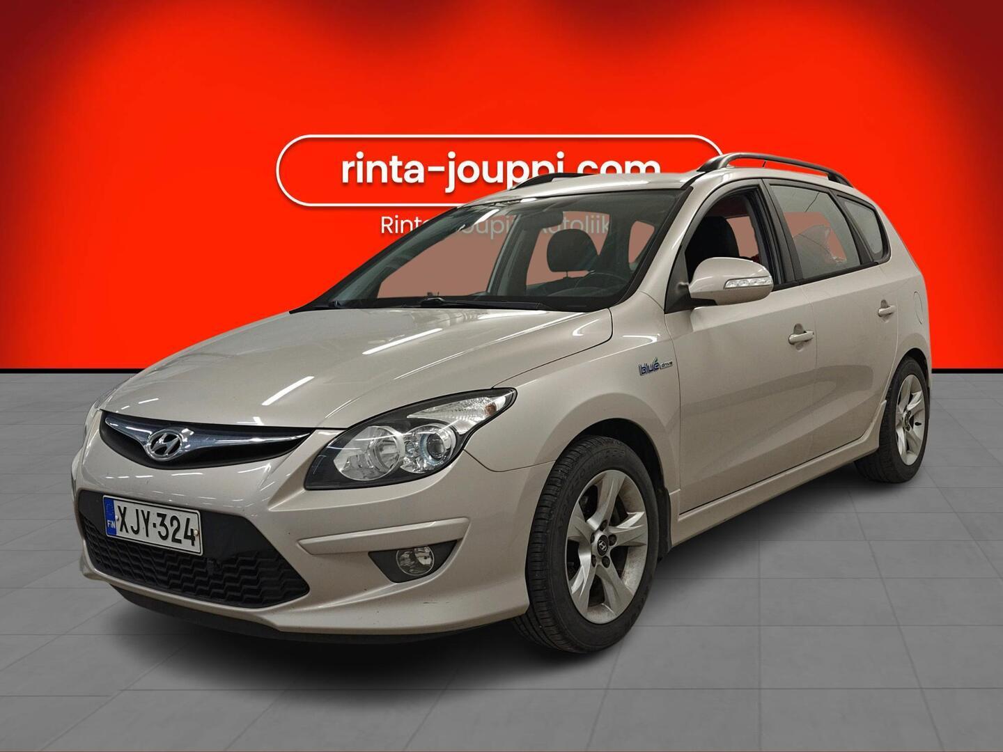 HYUNDAI i30 2010