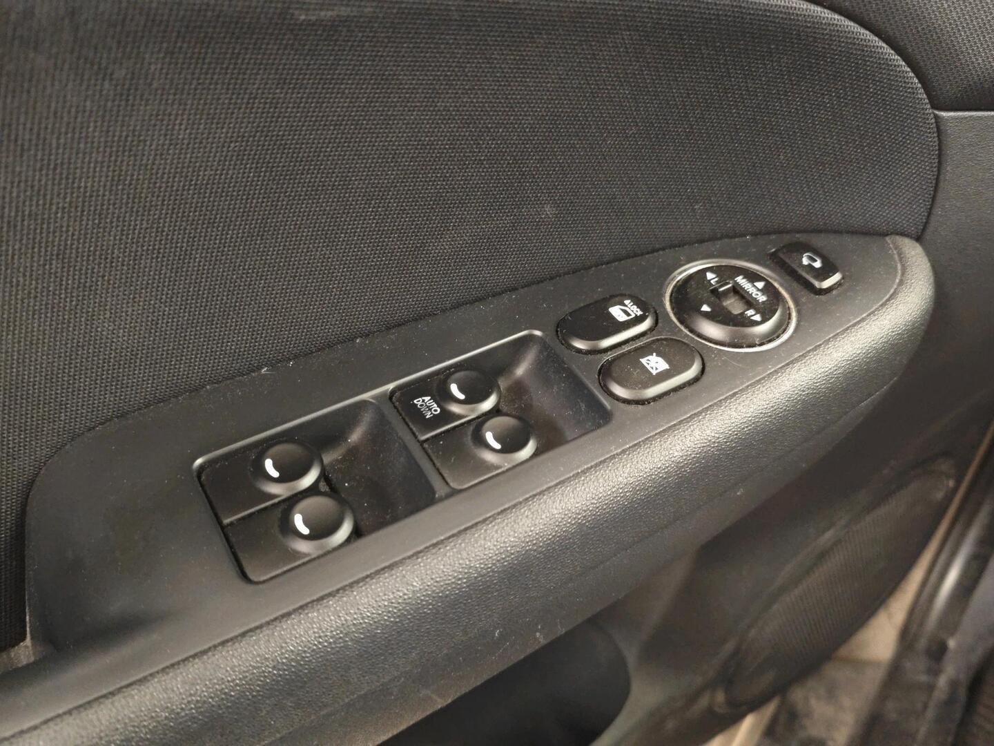 HYUNDAI i30 2010