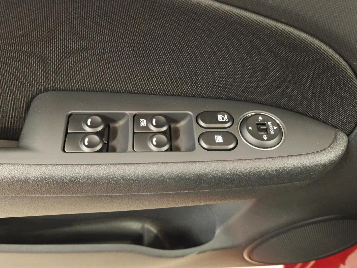 HYUNDAI i30 2011