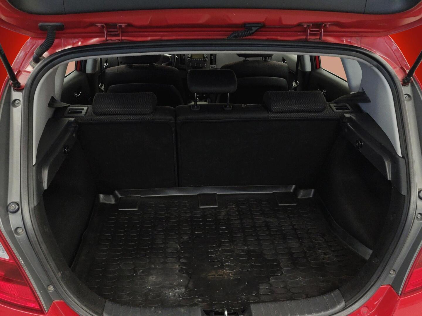 HYUNDAI i30 2011
