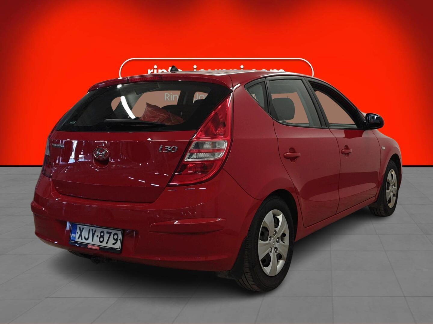 HYUNDAI i30 2011
