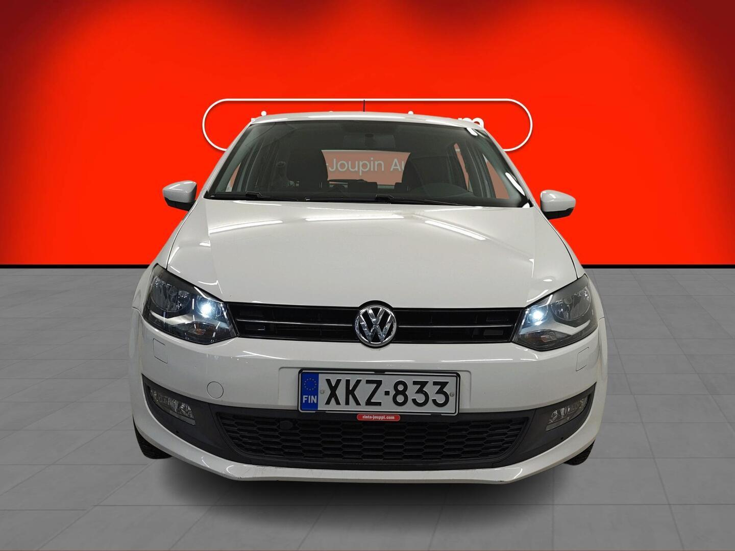 VOLKSWAGEN Polo 2012
