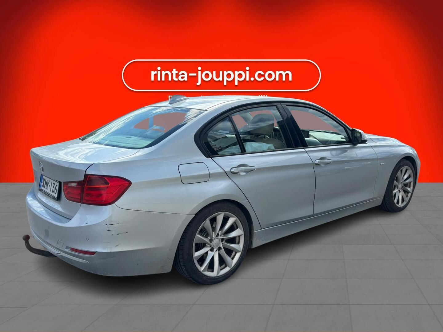 BMW 320 2012